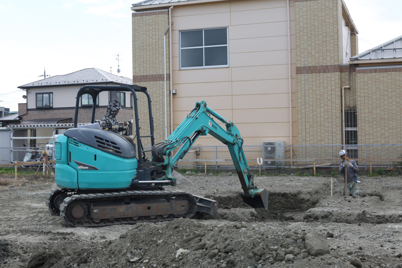 野洲 基礎掘削・残土搬出